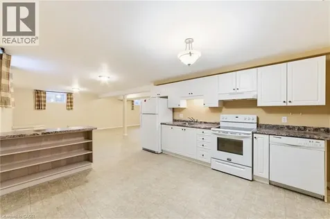 296 Autumn Crescent Welland ON L3C 7K1
