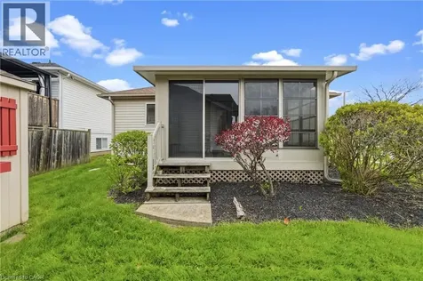 296 Autumn Crescent Welland ON L3C 7K1