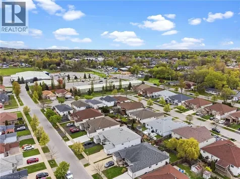 296 Autumn Crescent Welland ON L3C 7K1