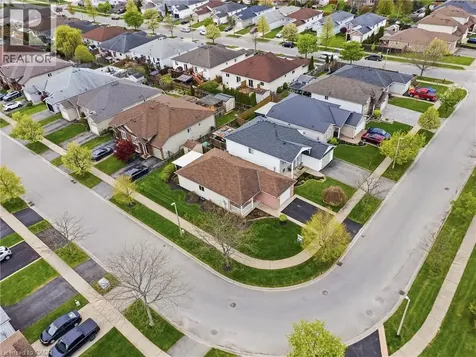 296 Autumn Crescent Welland ON L3C 7K1
