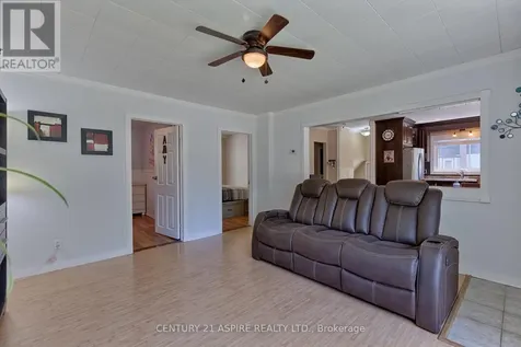 64 Laurentian Drive Petawawa ON K8H 2M3