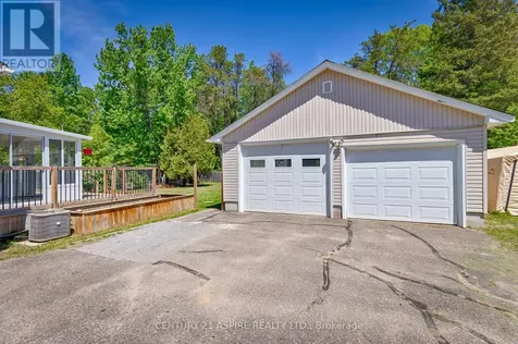 64 Laurentian Drive Petawawa ON K8H 2M3