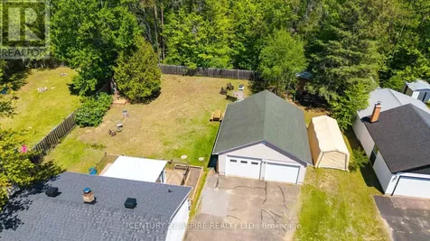 64 Laurentian Drive Petawawa ON K8H 2M3