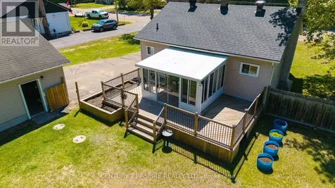 64 Laurentian Drive Petawawa ON K8H 2M3