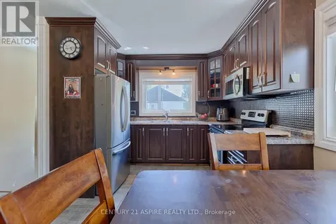 64 Laurentian Drive Petawawa ON K8H 2M3