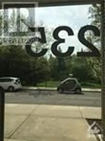235 Patterson Avenue Ottawa ON K1S 1Y4
