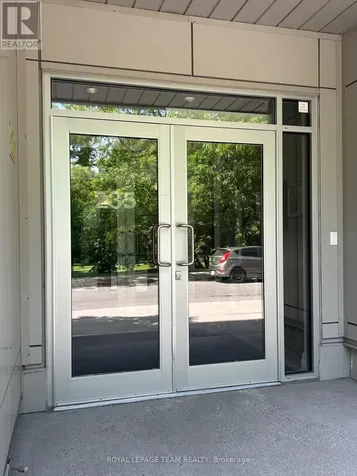 235 Patterson Avenue Ottawa ON K1S 1Y4