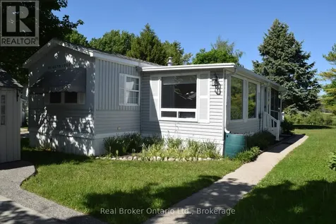 13 Southline Avenue Huron-kinloss ON N2Z 2X5