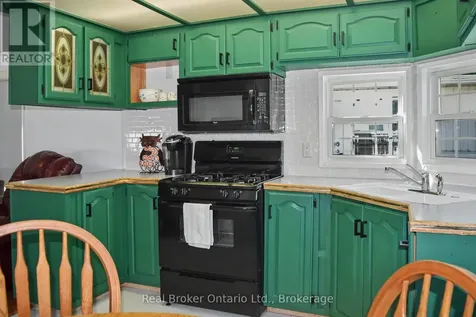 13 Southline Avenue Huron-kinloss ON N2Z 2X5