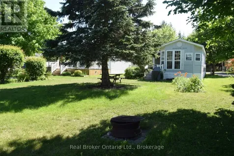 13 Southline Avenue Huron-kinloss ON N2Z 2X5