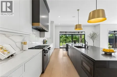 95 Pondcliffe Drive Kitchener ON N2R 0M3
