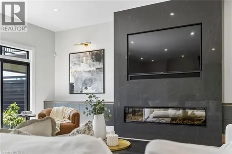 95 Pondcliffe Drive Kitchener ON N2R 0M3