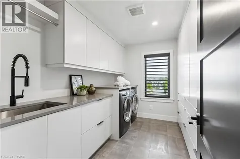 95 Pondcliffe Drive Kitchener ON N2R 0M3