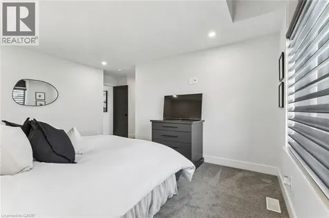 95 Pondcliffe Drive Kitchener ON N2R 0M3