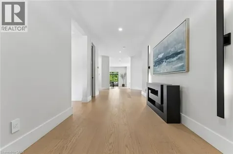 95 Pondcliffe Drive Kitchener ON N2R 0M3