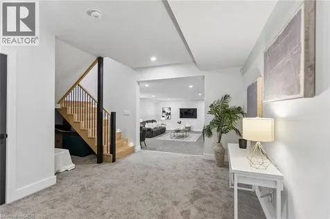 95 Pondcliffe Drive Kitchener ON N2R 0M3