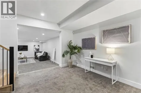 95 Pondcliffe Drive Kitchener ON N2R 0M3