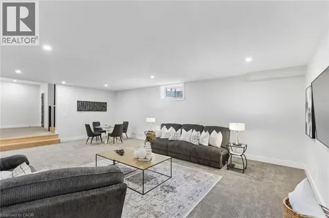 95 Pondcliffe Drive Kitchener ON N2R 0M3