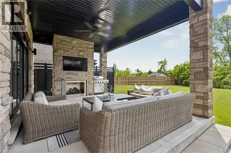 95 Pondcliffe Drive Kitchener ON N2R 0M3
