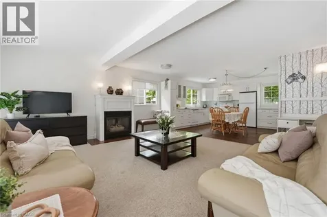 304 Stone Church Road West Hamilton ON L9B 1A4