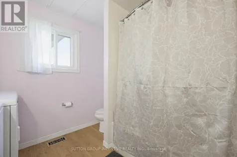 31 Linden Lane Innisfil ON L9S 1N8