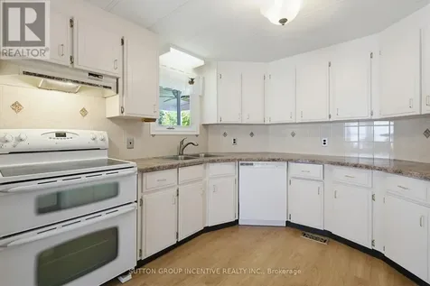 31 Linden Lane Innisfil ON L9S 1N8