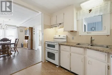 31 Linden Lane Innisfil ON L9S 1N8