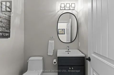 49 Sydenham Trail West Clearview ON L0M 1H0