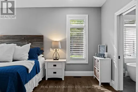 49 Sydenham Trail West Clearview ON L0M 1H0