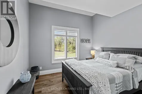 49 Sydenham Trail West Clearview ON L0M 1H0