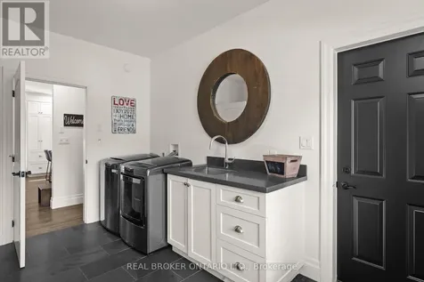 49 Sydenham Trail West Clearview ON L0M 1H0