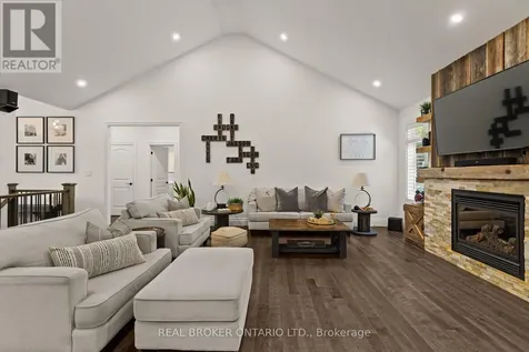 49 Sydenham Trail West Clearview ON L0M 1H0