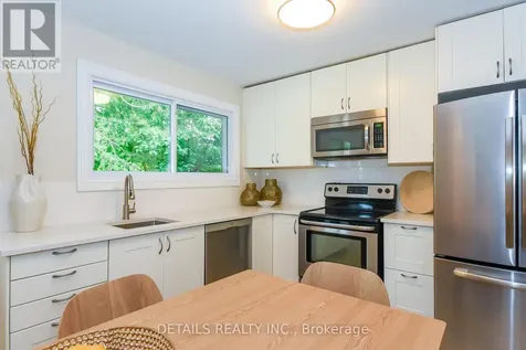 2364 Cheshire Road Ottawa ON K2C 1G3