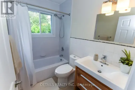 2364 Cheshire Road Ottawa ON K2C 1G3