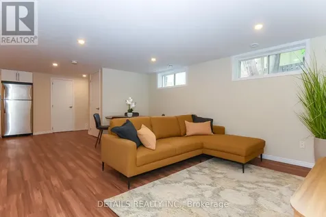 2364 Cheshire Road Ottawa ON K2C 1G3