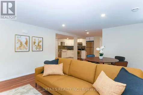 2364 Cheshire Road Ottawa ON K2C 1G3