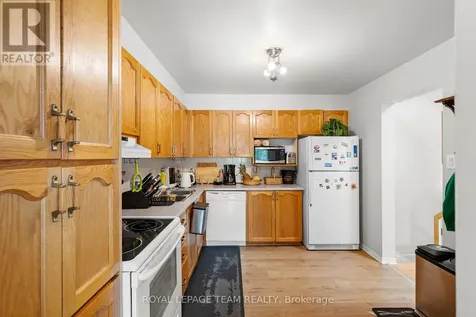 5953 Pineglade Crescent Ottawa ON K1W 1G9
