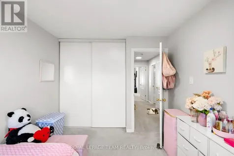 5953 Pineglade Crescent Ottawa ON K1W 1G9