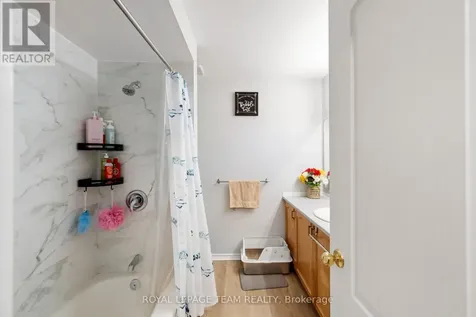 5953 Pineglade Crescent Ottawa ON K1W 1G9