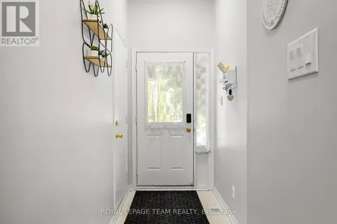 5953 Pineglade Crescent Ottawa ON K1W 1G9