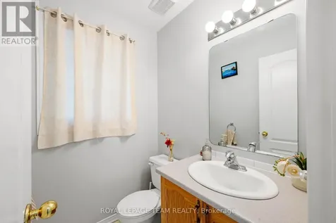 5953 Pineglade Crescent Ottawa ON K1W 1G9