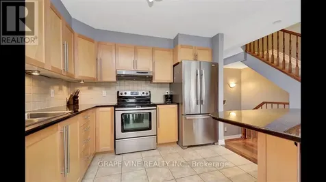 137 Marrissa Avenue Ottawa ON K1J 0A4