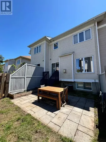 137 Marrissa Avenue Ottawa ON K1J 0A4