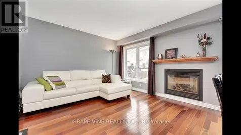 137 Marrissa Avenue Ottawa ON K1J 0A4