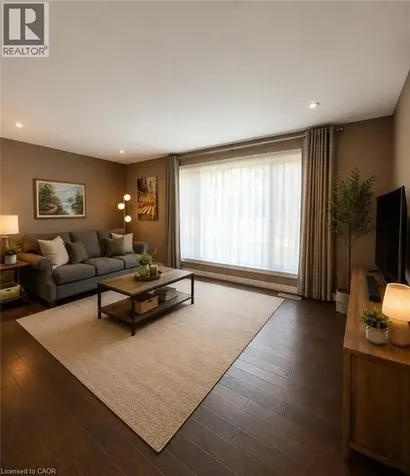 82 Blackwood Crescent Hamilton ON L8S 3H5