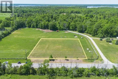 102 Bay Road Rideau Lakes ON K0G 1L0
