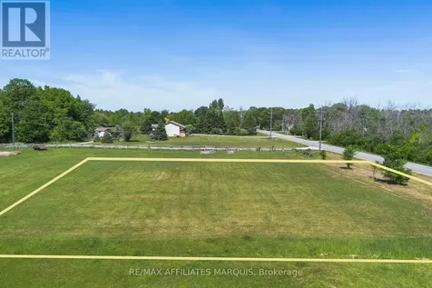 102 Bay Road Rideau Lakes ON K0G 1L0