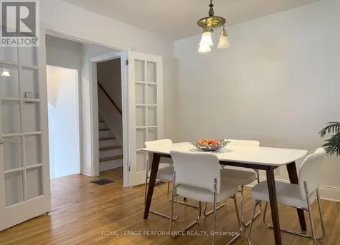 152 Ivy Crescent Ottawa ON K1M 1X6
