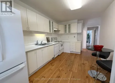 152 Ivy Crescent Ottawa ON K1M 1X6