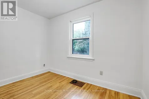 152 Ivy Crescent Ottawa ON K1M 1X6